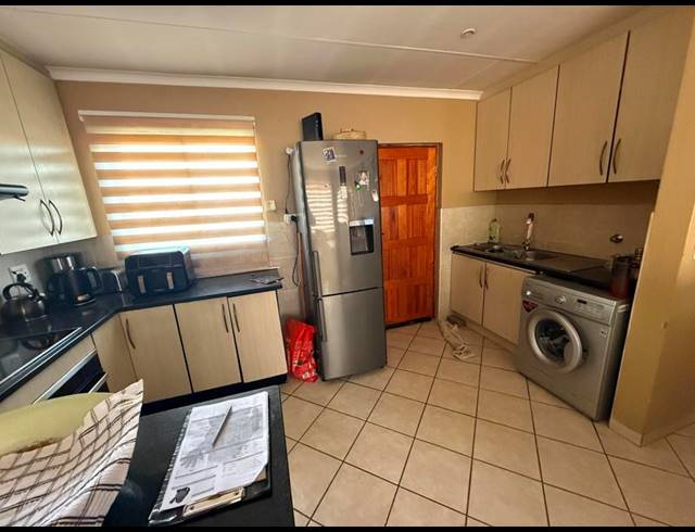 3 BEDROOM TOWNHOUSE FOR SALE IN THE REEDS